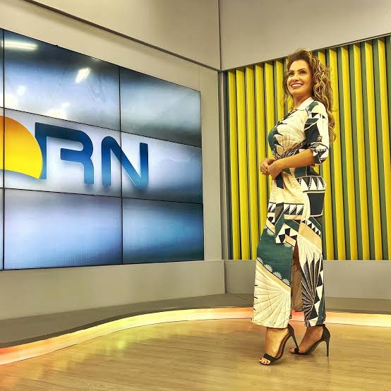 Apresentadora deixa jornal na metade e preocupa telespectadores